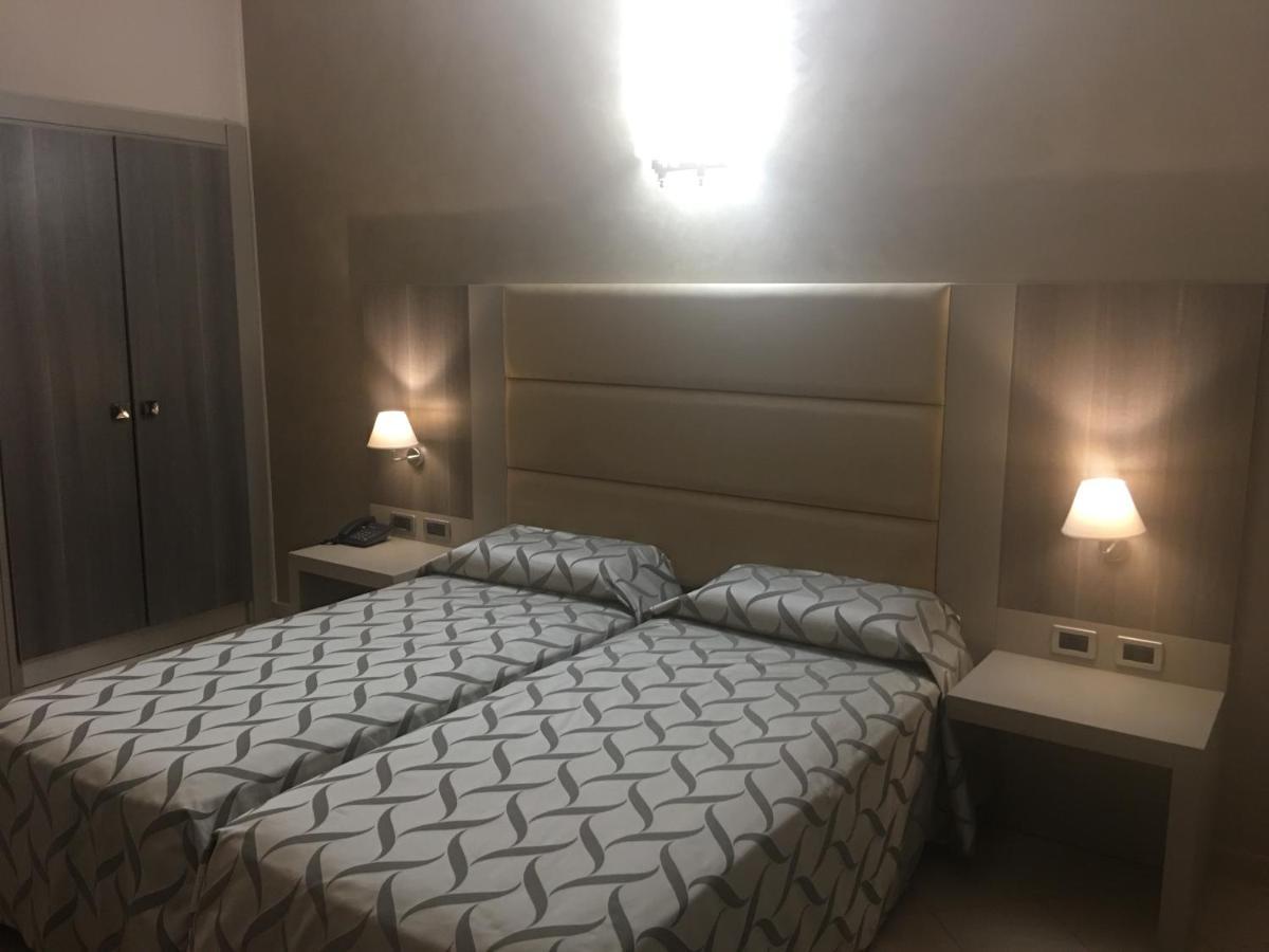 Hotel Niagara Катандзаро Экстерьер фото