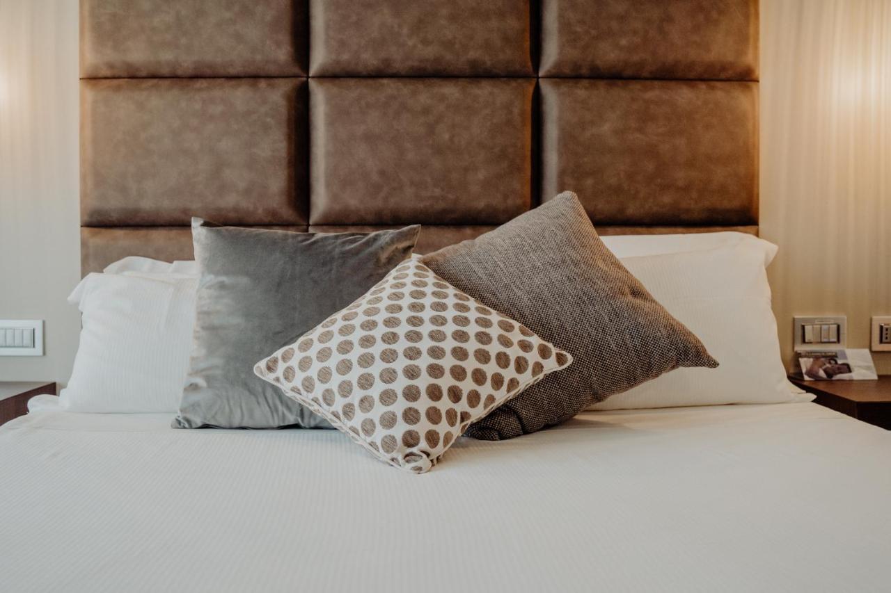 Hotel Niagara Катандзаро Экстерьер фото