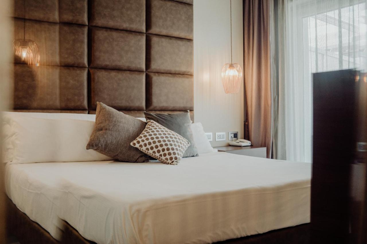 Hotel Niagara Катандзаро Экстерьер фото