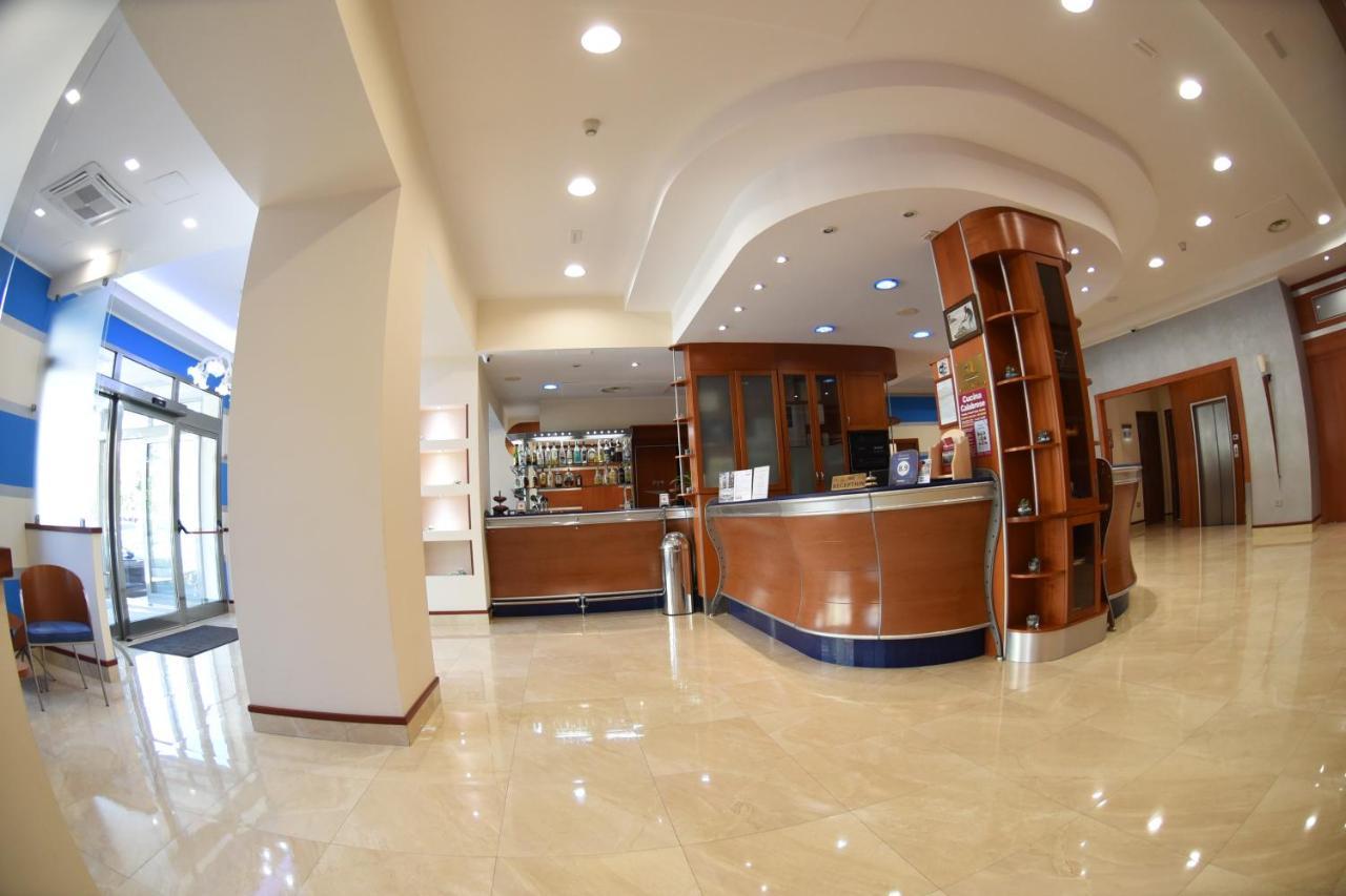 Hotel Niagara Катандзаро Экстерьер фото